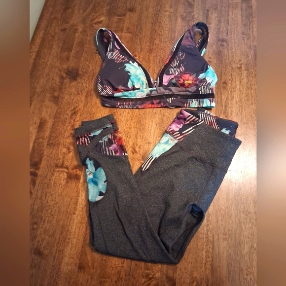 CALIA by Carrie Underwood Pants - CALIA by Carrie Underwood Chracoal Floral Yoga Pants Bathing Suit Top S